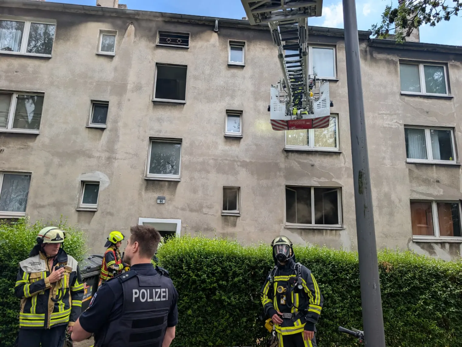 Bochum'da Daire Yangını: İtfaiyenin Kurtardığı Kişi Hayatını Kaybetti