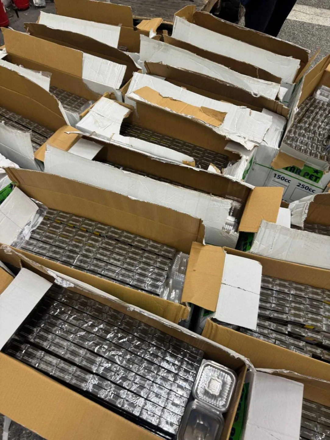Kapitan Andreevo'da Kaçakçılık Operasyonu: 20 Bin Paket Sigara Ele Geçirildi