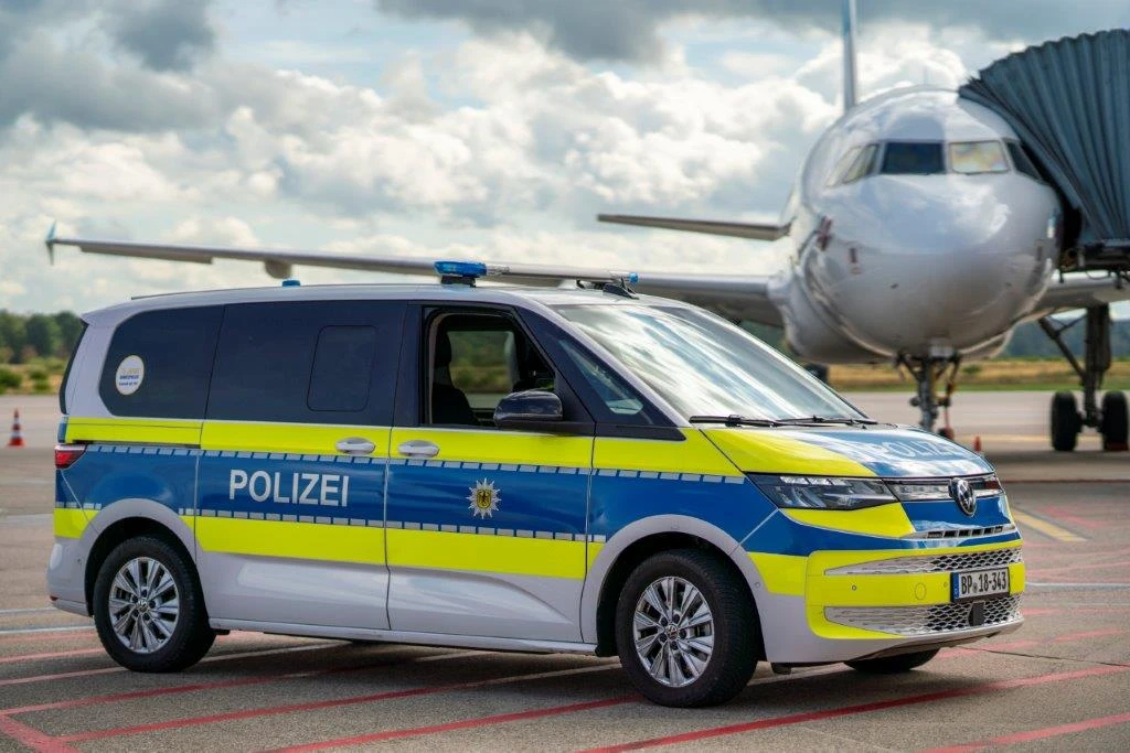 İstanbul Yolcusu Hapse Girmekten Kurtuldu: Kız Kardeşi 7.943 Avro Havale Etti